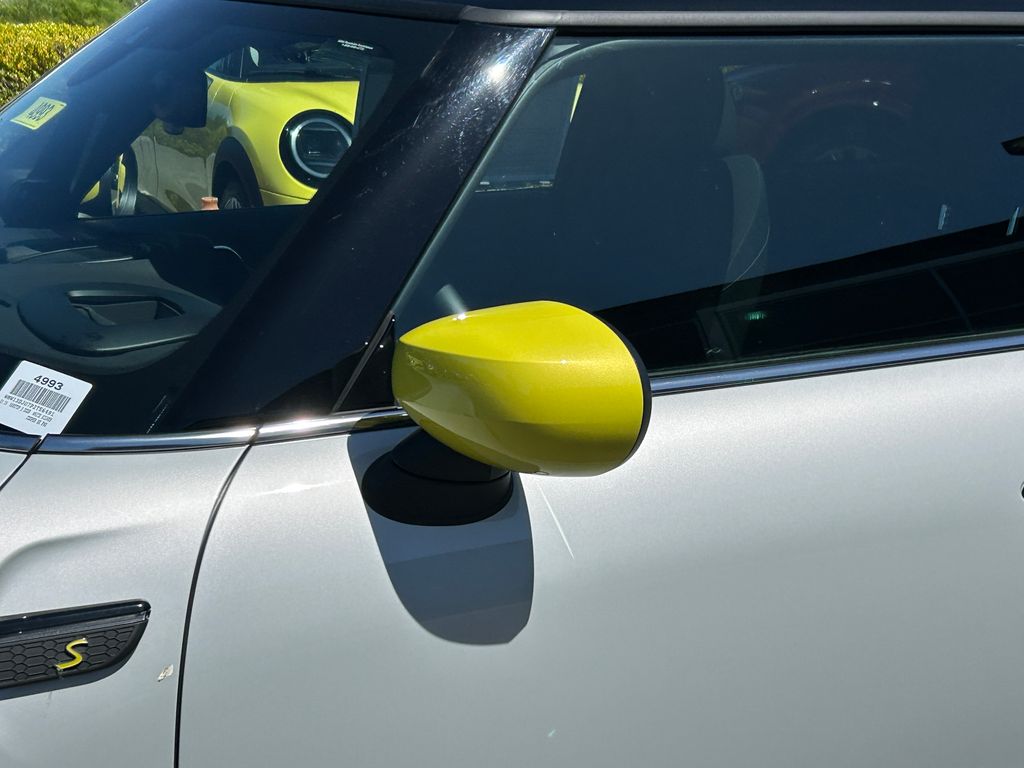 Thumbnail: 2023 MINI Cooper - 10