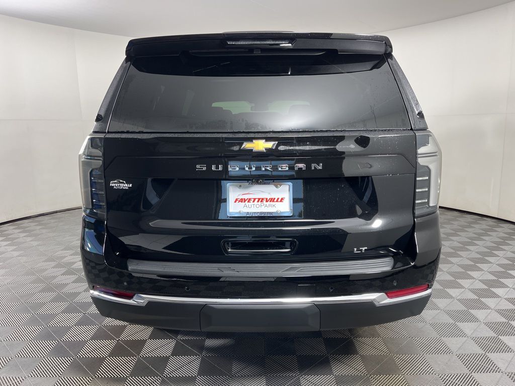 Thumbnail: 2025 Chevrolet Suburban - 4