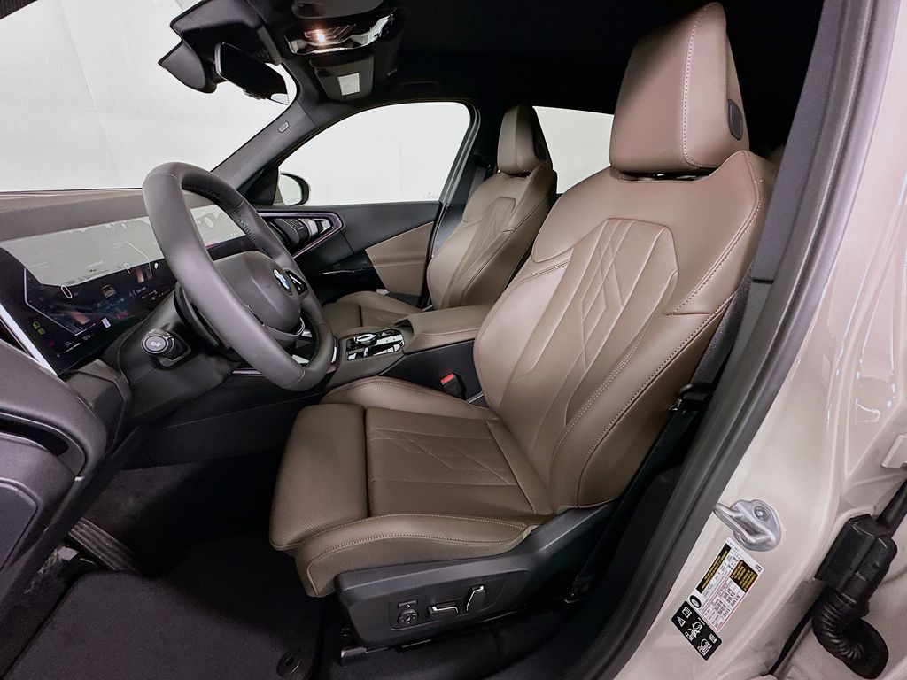 Thumbnail: 2026 BMW X3 - 16