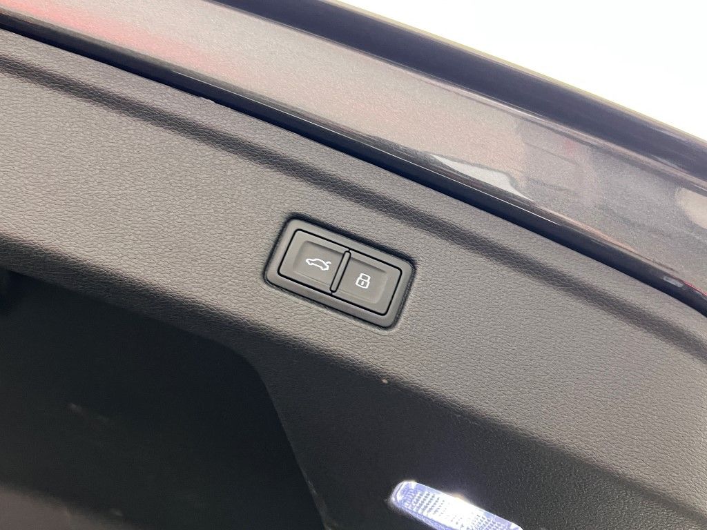 Thumbnail: 2021 Audi RS 5 - 10