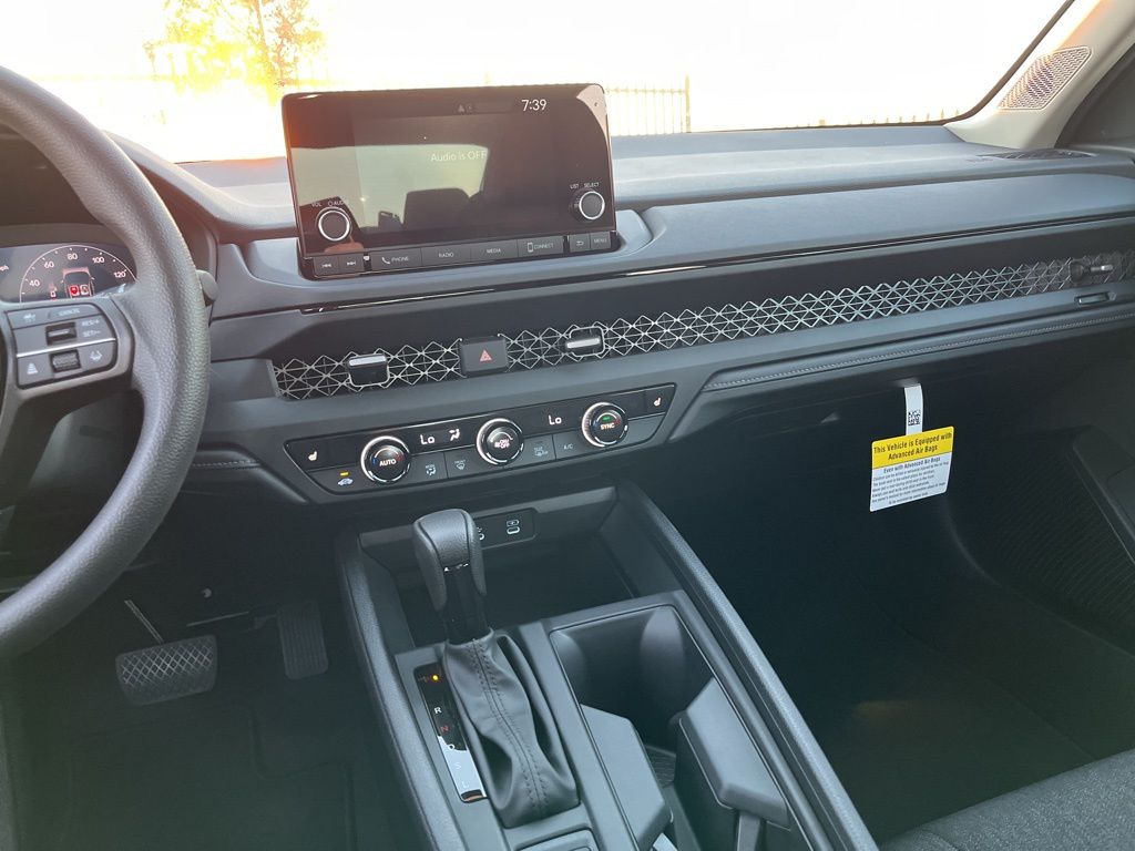 Thumbnail: 2025 Honda Accord - 9