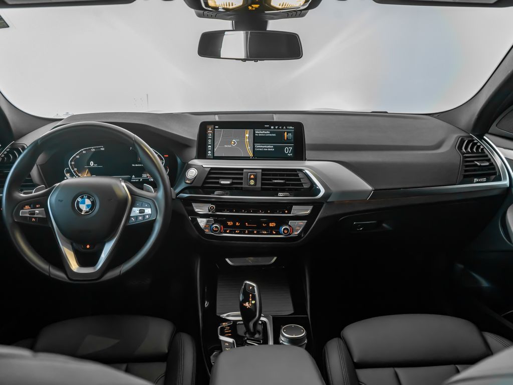 Used 2021 White BMW xDrive30i image 18