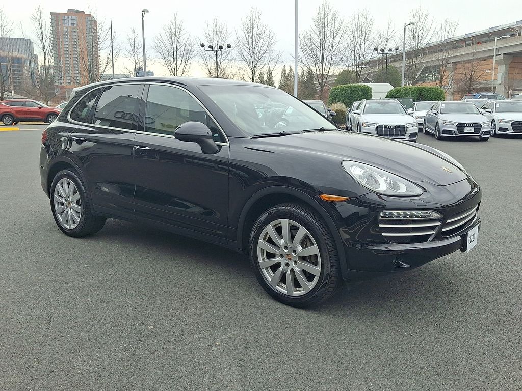 Thumbnail: 2014 Porsche Cayenne - 3