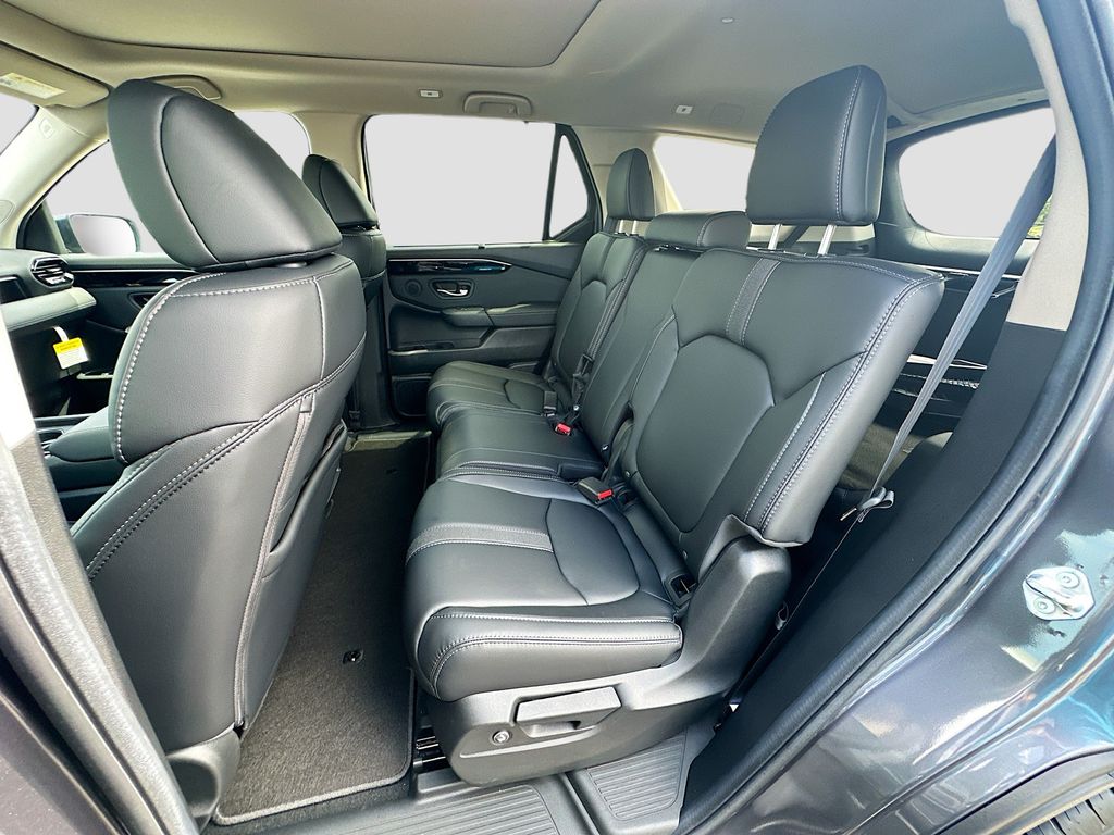 2025 Honda Pilot Touring 16