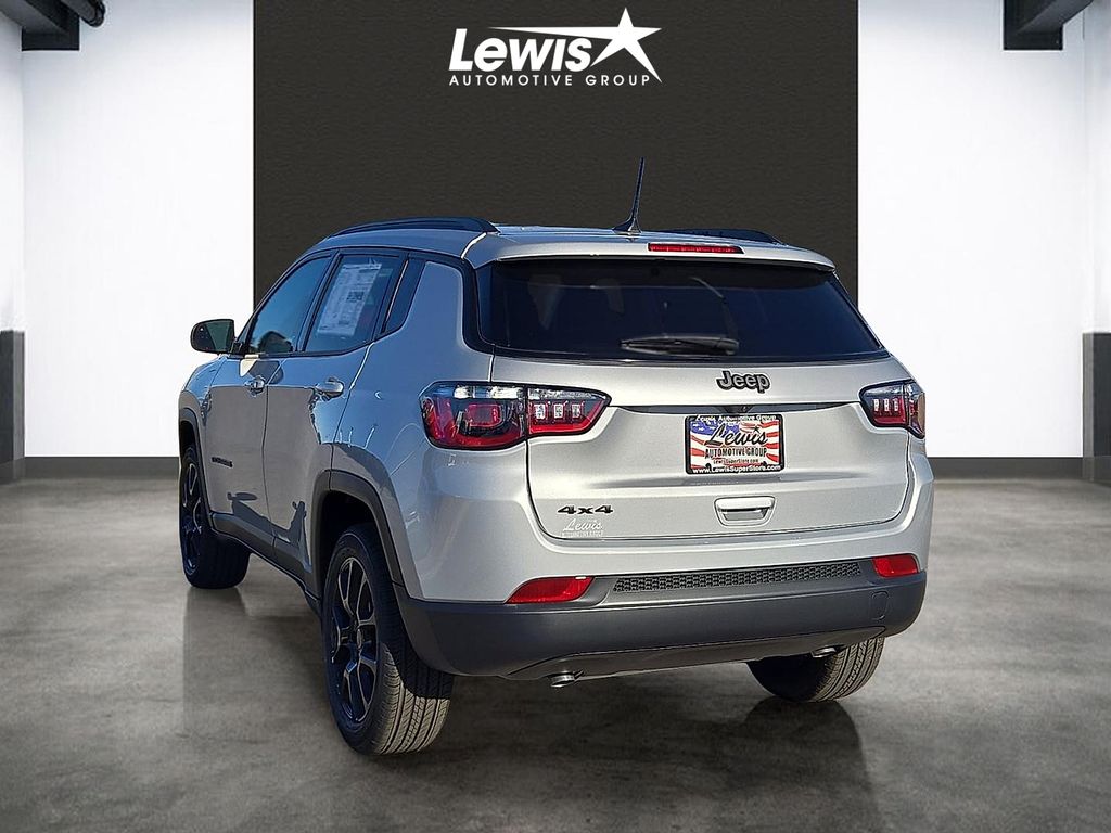 New 2026 Jeep Compass Latitude For Sale in Farmington, AR