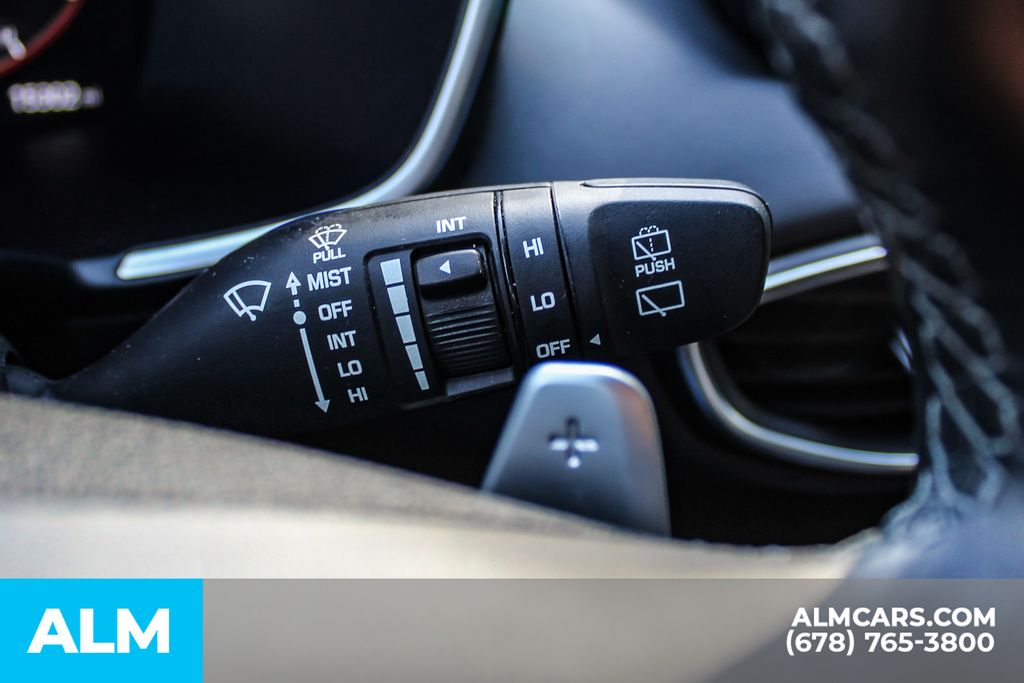 Used 2023 Silver Hyundai SEL Premium image 31