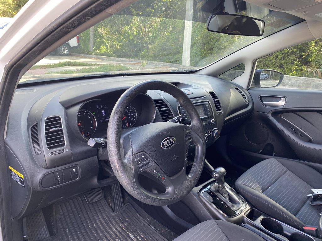 2017 Kia Forte LX photo