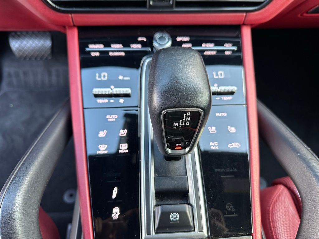 2022 Porsche   22