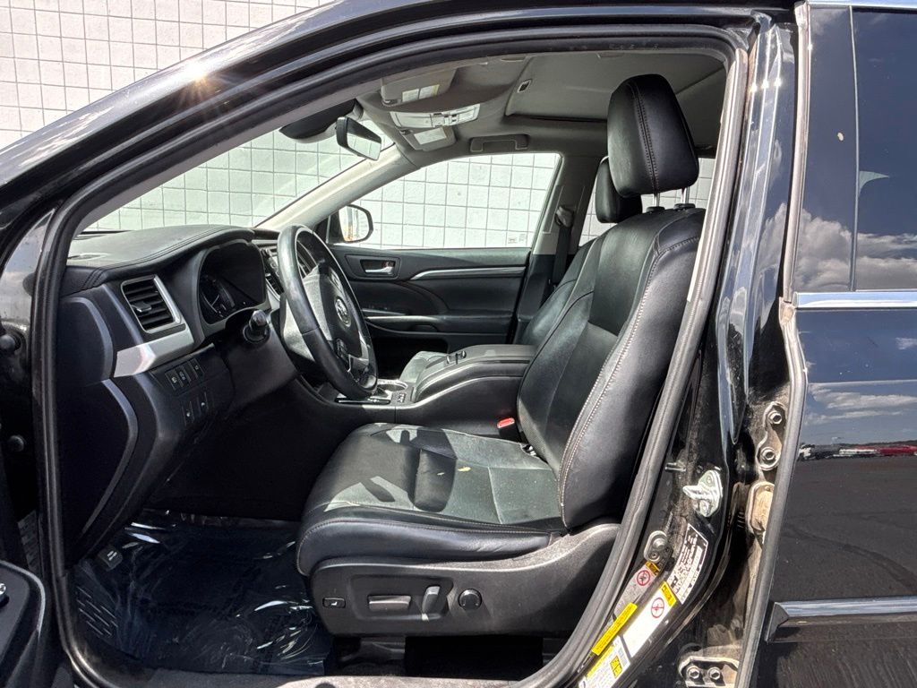 Used 2019 Toyota Highlander SUV