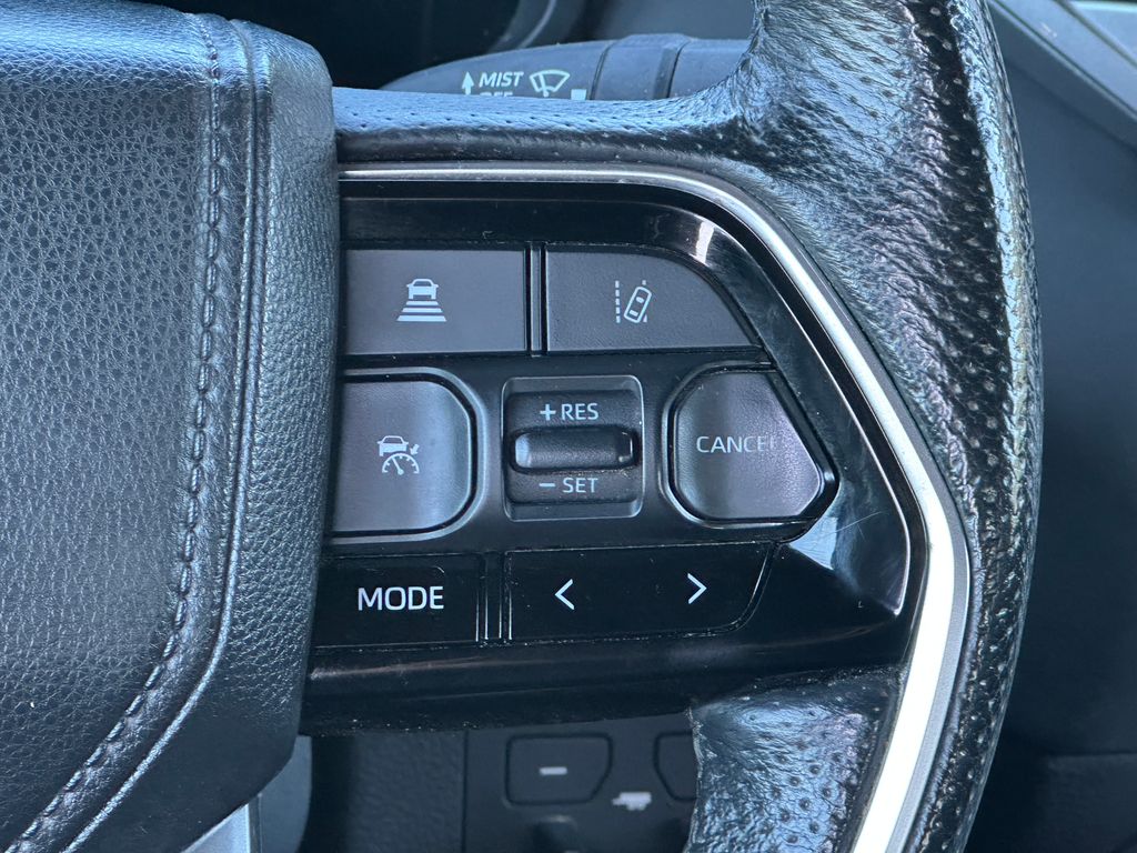 2023 Toyota Tundra Hybrid Platinum