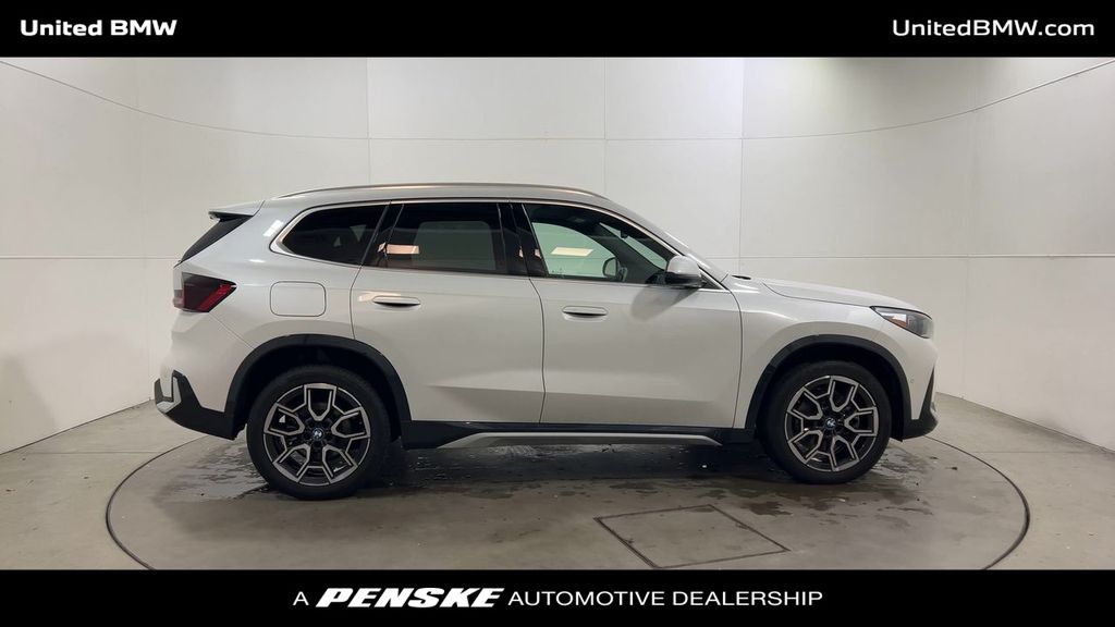 Thumbnail: 2025 BMW X1 - 9