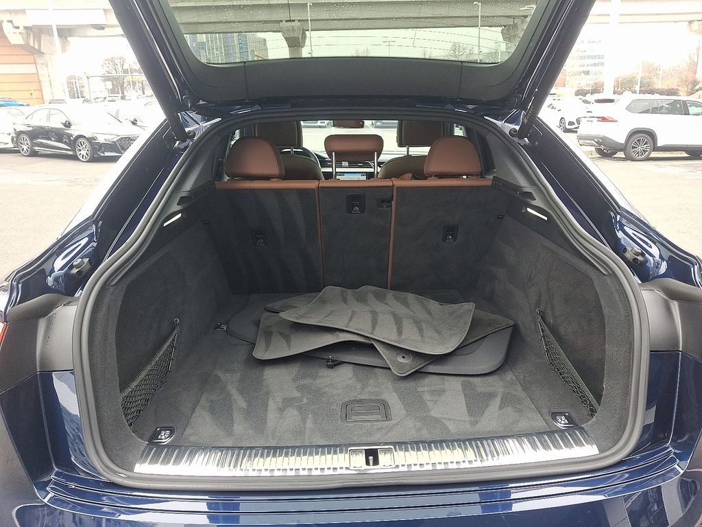 Thumbnail: 2023 Audi e-tron GT - 28