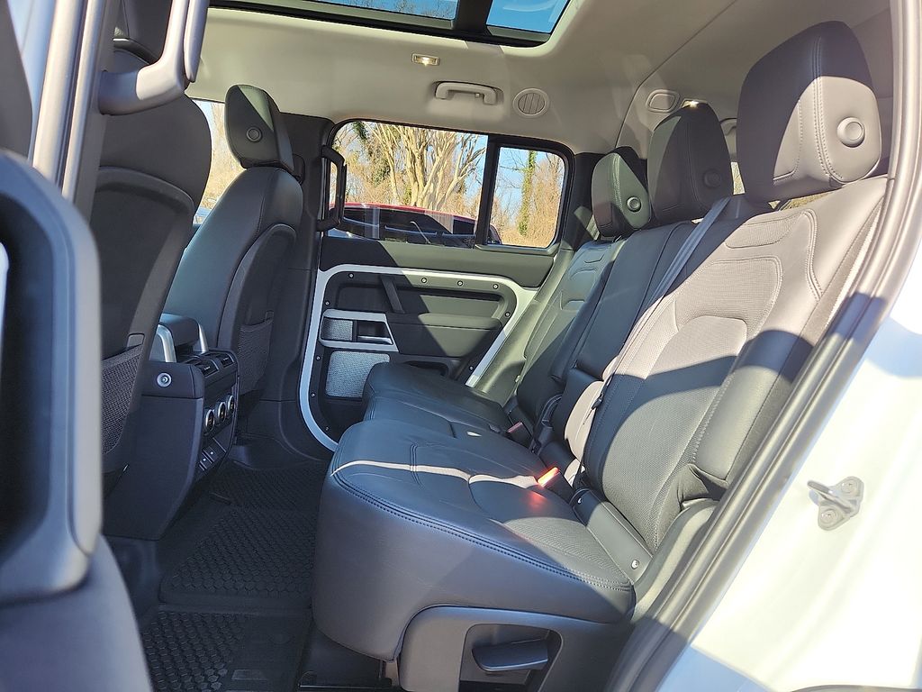 Thumbnail: 2023 Land Rover Defender - 10