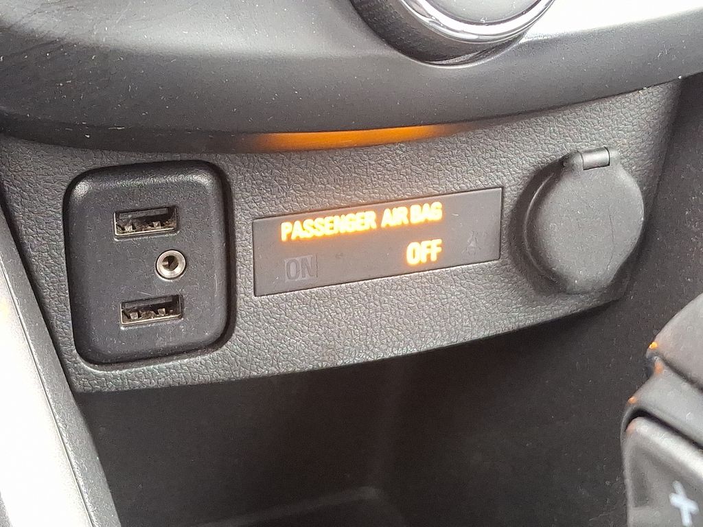 Thumbnail: 2018 Chevrolet Trax - 23