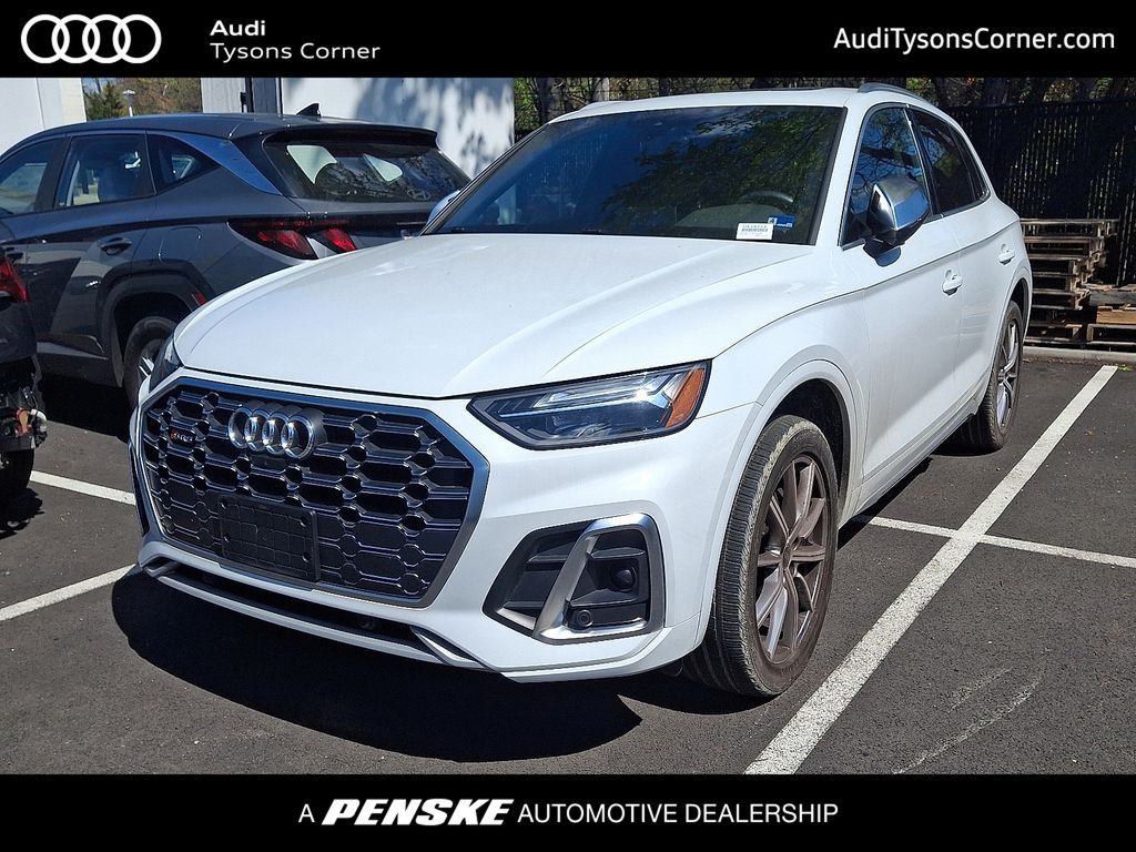 Thumbnail: 2023 Audi SQ5 - 1