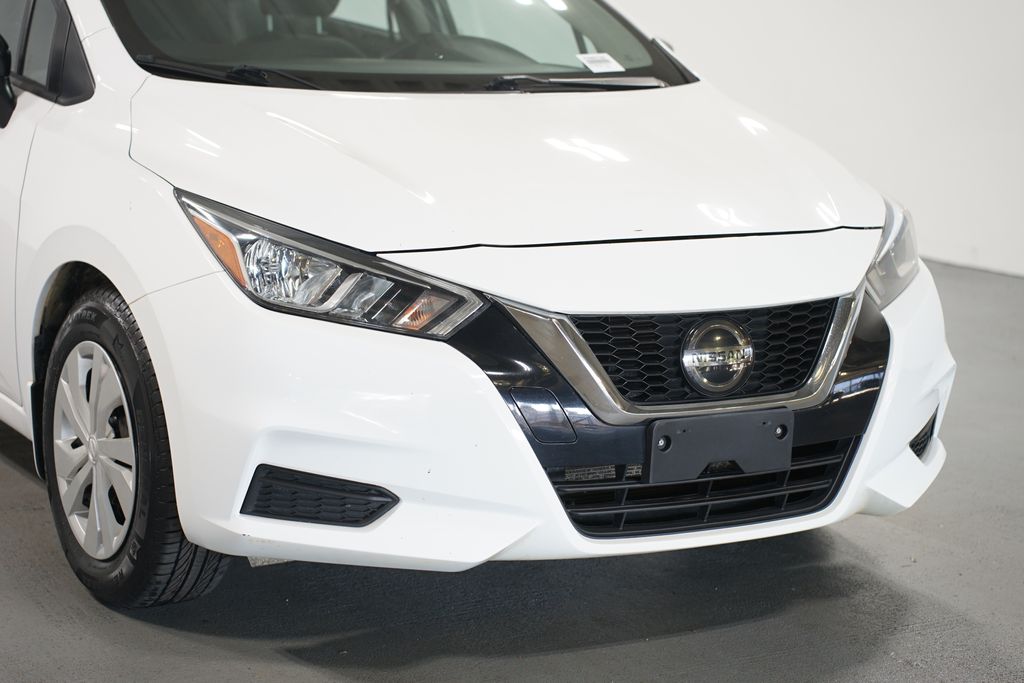 Thumbnail: 2020 Nissan Versa - 4