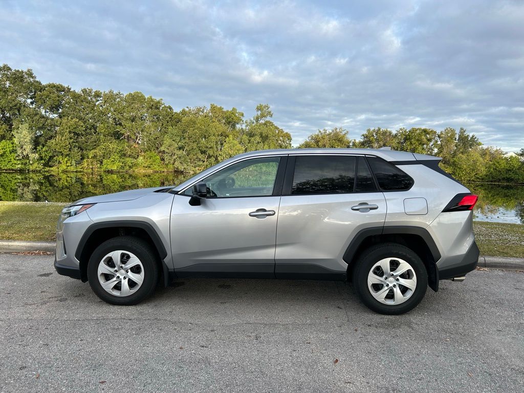 Thumbnail: 2024 Toyota RAV4 - 2