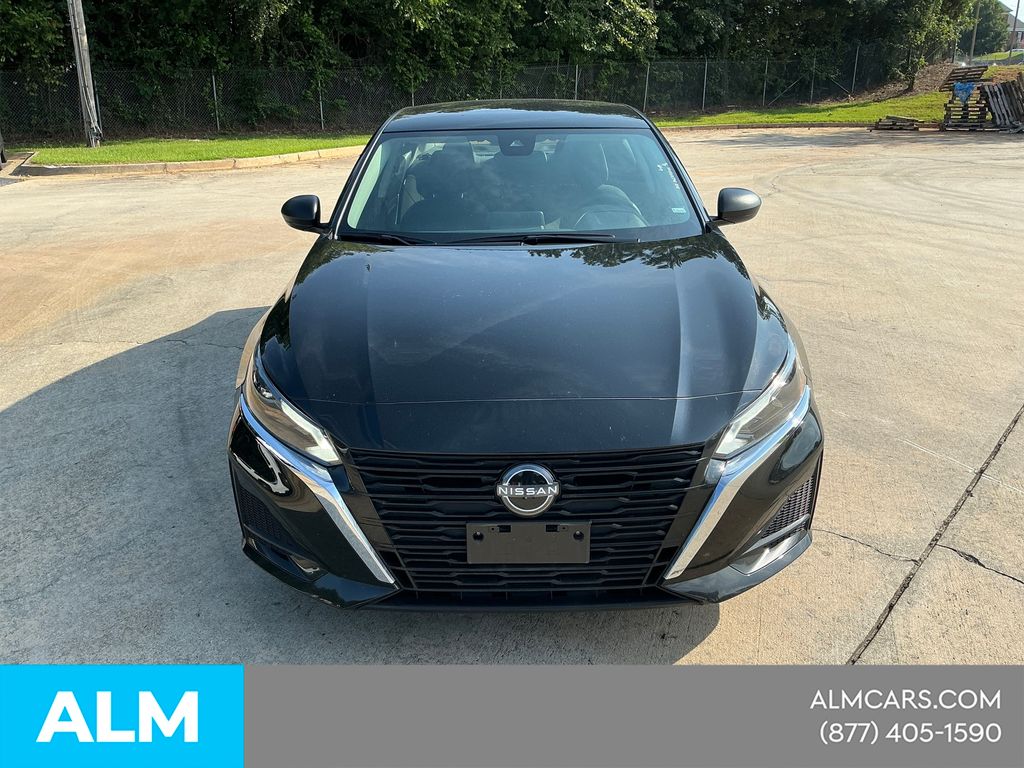 Used 2025 Black Nissan 2.5 SV image 10