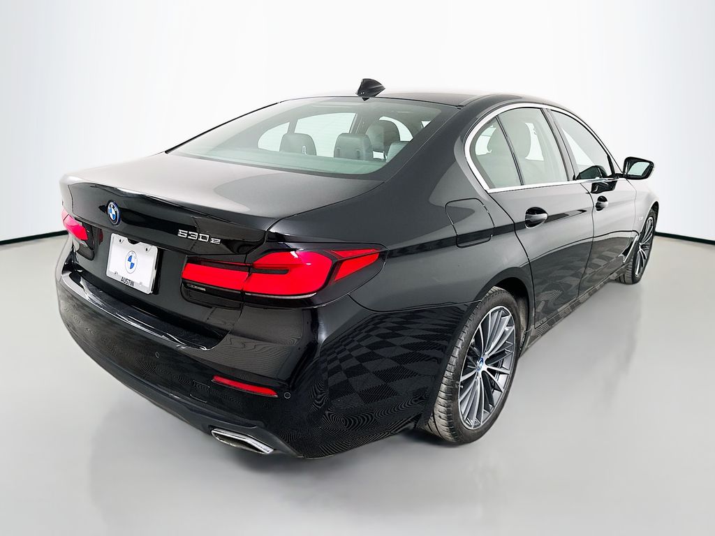 Thumbnail: 2023 BMW 5 Series - 5