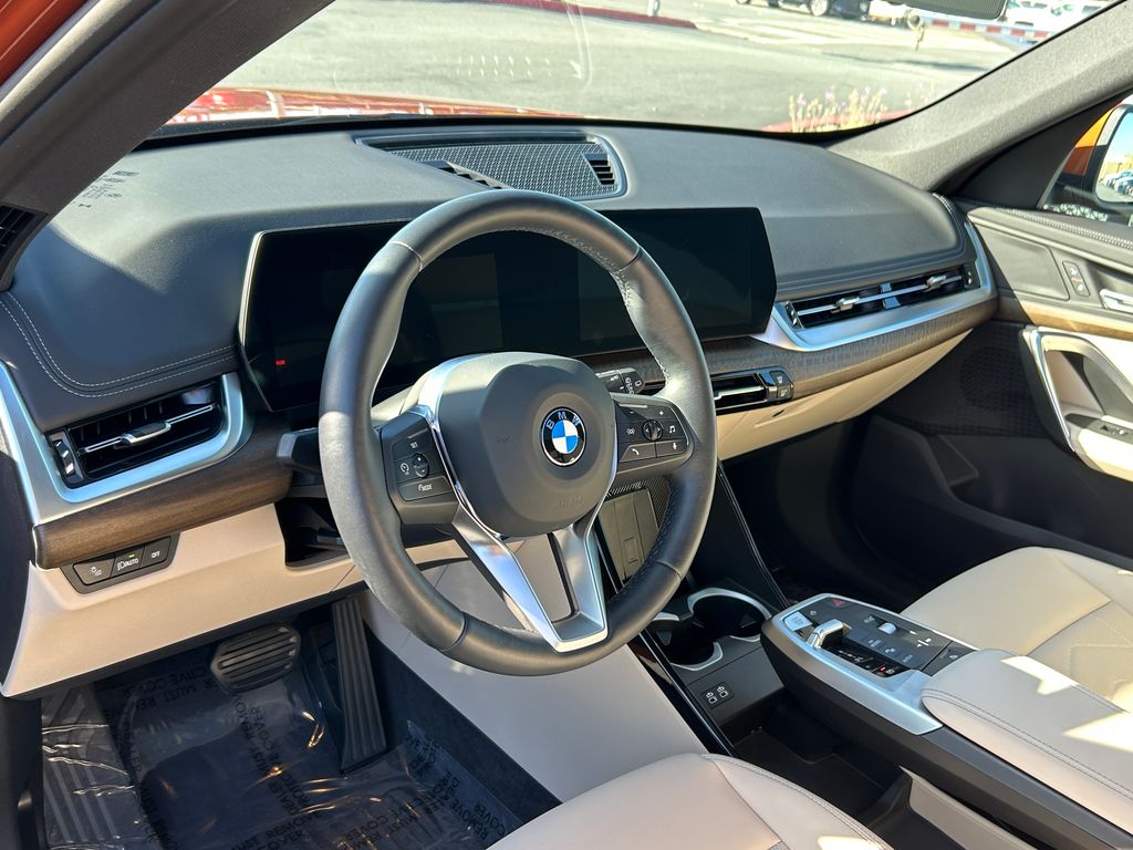 Thumbnail: 2025 BMW X1 - 13