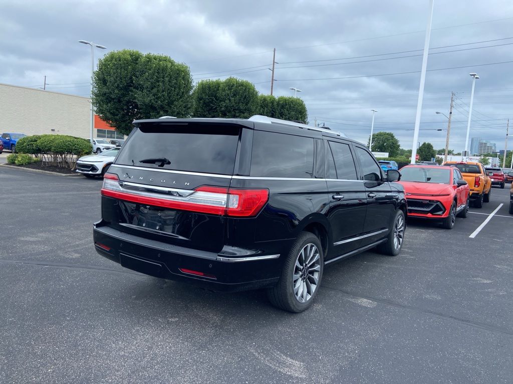 Thumbnail: 2018 Lincoln Navigator - 5