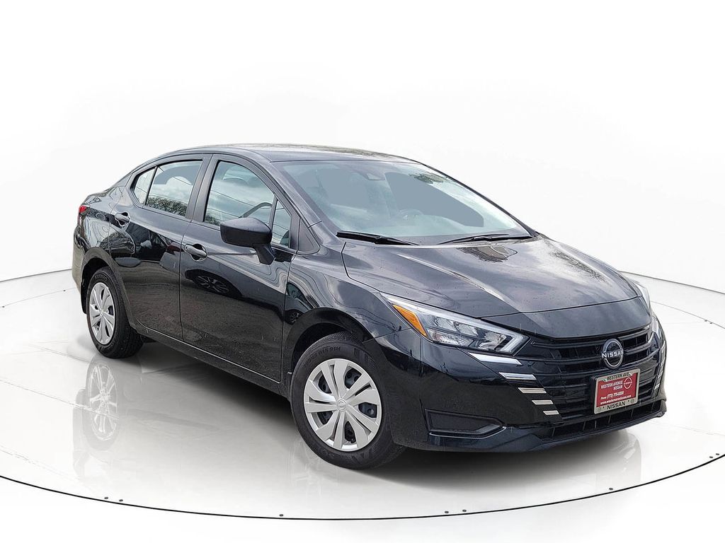 Super Black Metallic 2025 Nissan Versa S FWD Sedan Front-Wheel Drive Continuously Variable Transmission