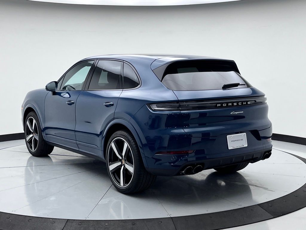 Thumbnail: 2025 Porsche Cayenne - 3