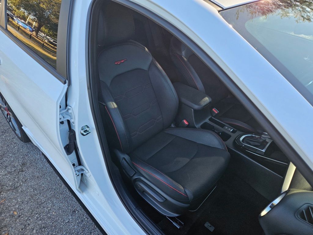 Thumbnail: 2024 Kia Forte - 15