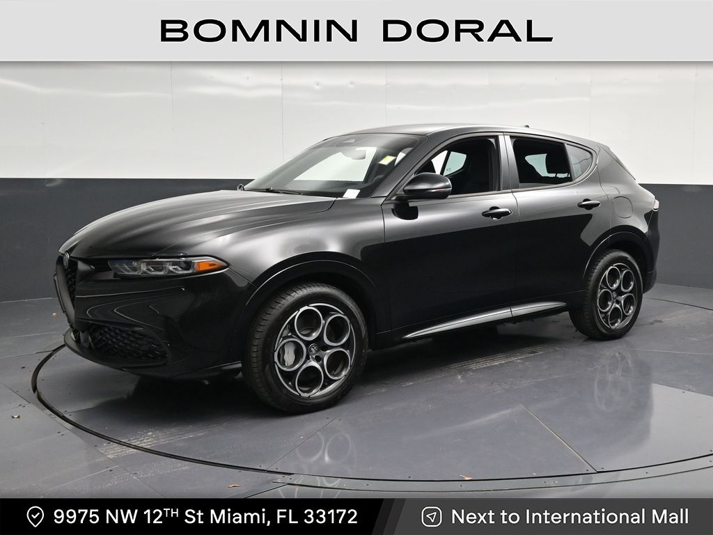 Alfa Black 2025 Alfa Romeo Tonale Hybrid 6-Speed Automatic