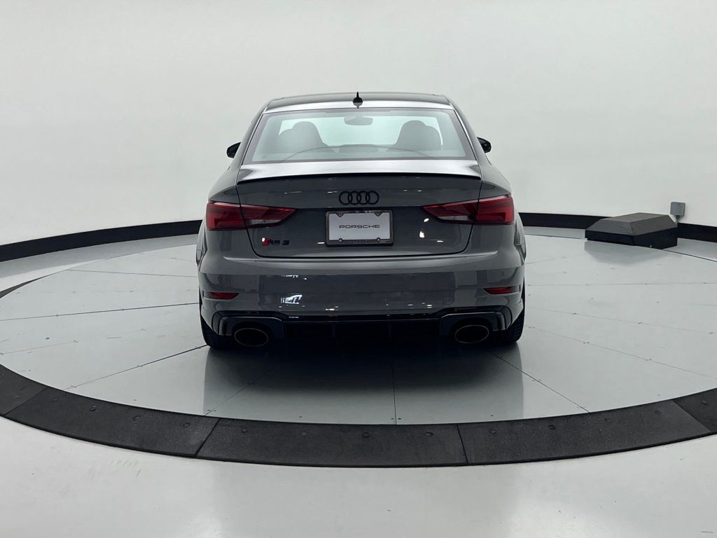 Thumbnail: 2020 Audi RS 3 - 11
