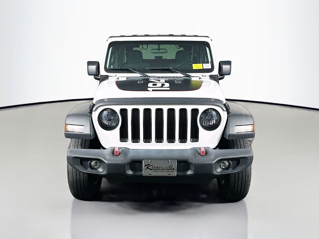 Used 2020 White Jeep Sport S image 2