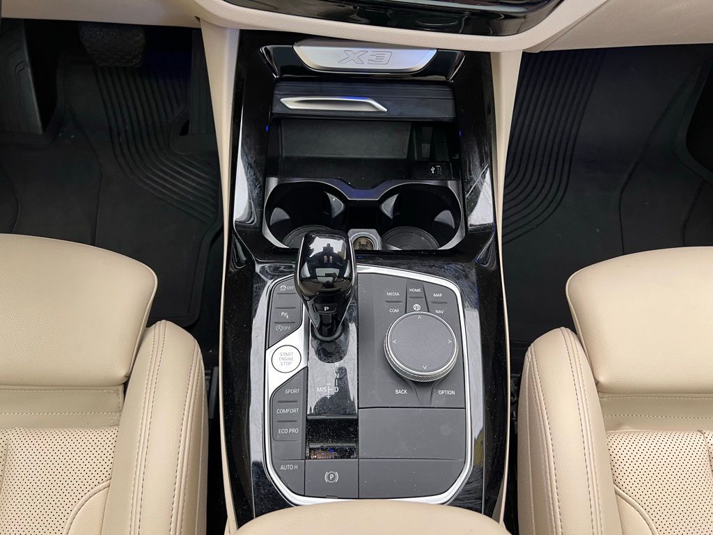 Thumbnail: 2022 BMW X3 - 12