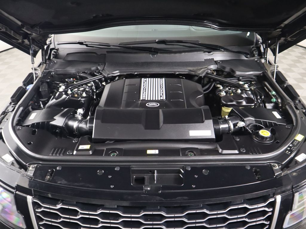 Thumbnail: 2020 Land Rover Range Rover - 29