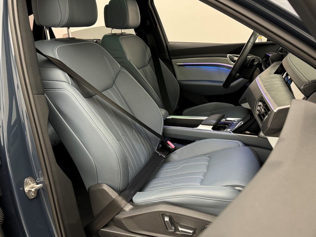 2023 Audi e-tron S Prestige 20