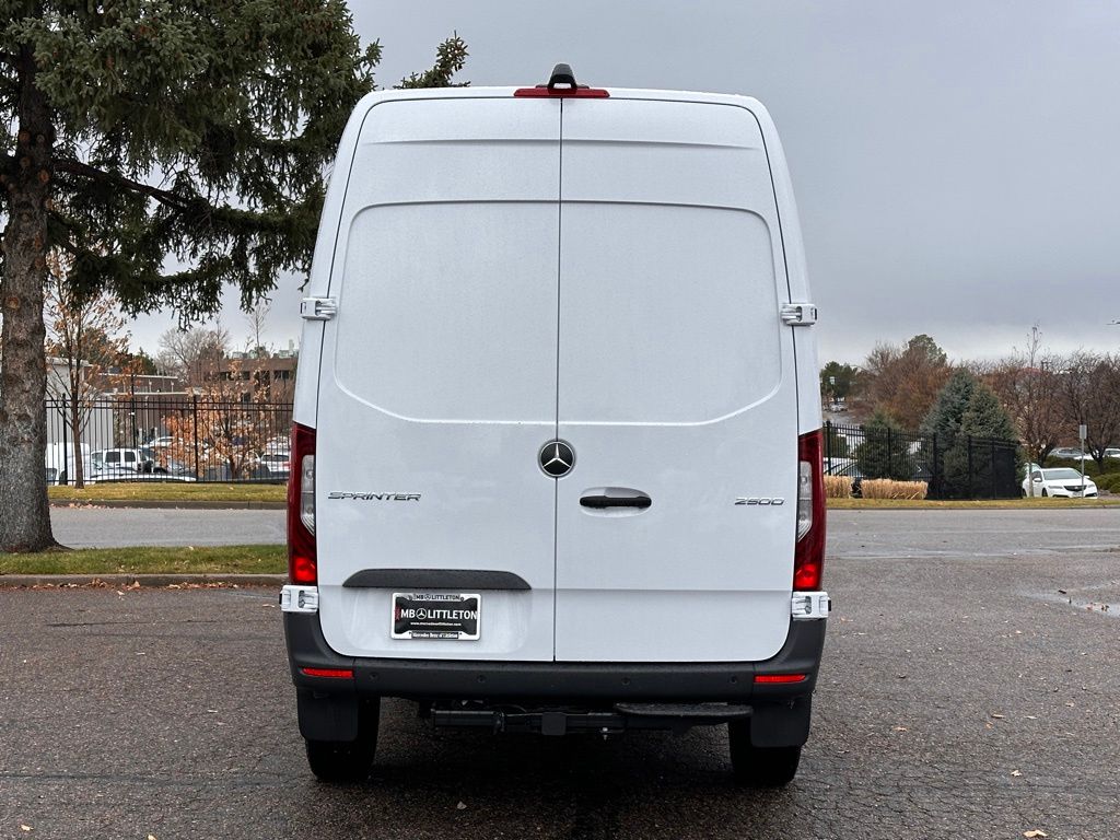 2024 Mercedes-Benz Sprinter 2500 Cargo 144 WB 3