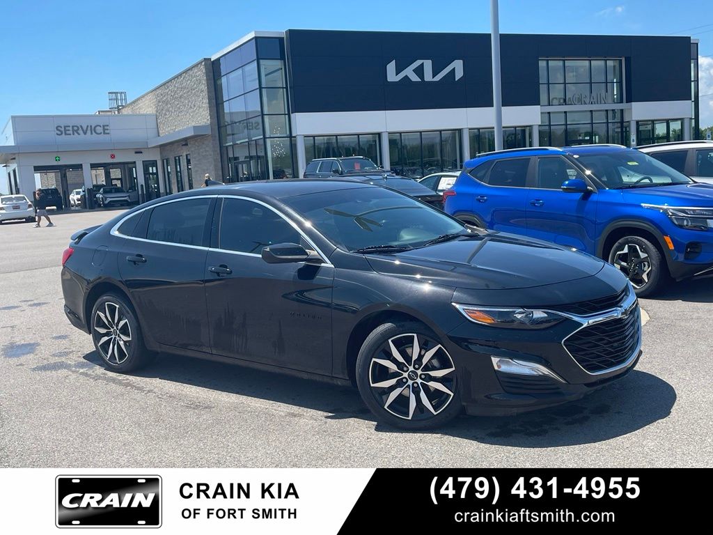 Black Metallic 2024 Chevrolet Malibu Sedan Front-Wheel Drive Continuously Variable Transmission