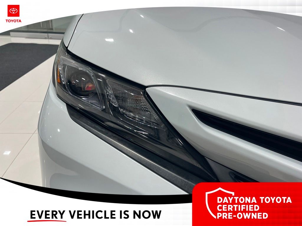 2024 Toyota Camry SE - Photo 3