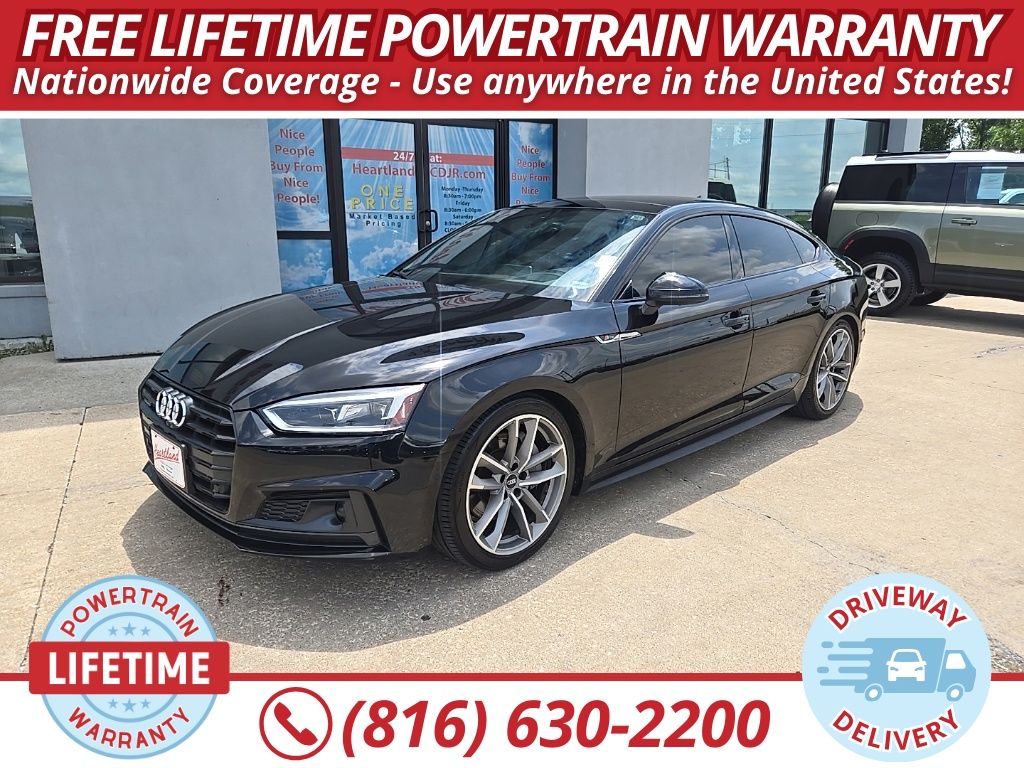 2019 Audi A5 Sportback Negro (Black Metallic) Sedán Tracción en las cuatro ruedas 7 velocidades Automática
