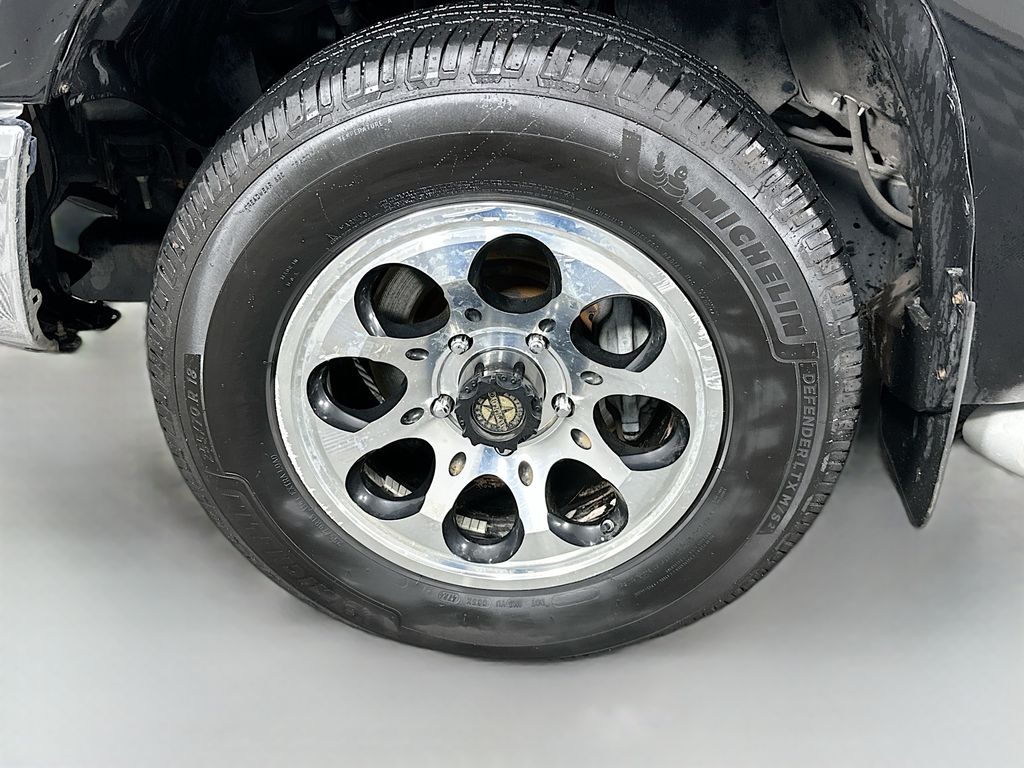 Thumbnail: 2015 Toyota Tundra - 30