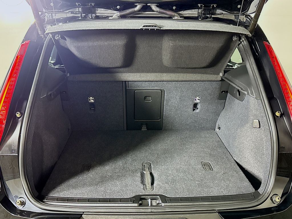 2022 Volvo XC40 Recharge Pure Electric P8 Plus