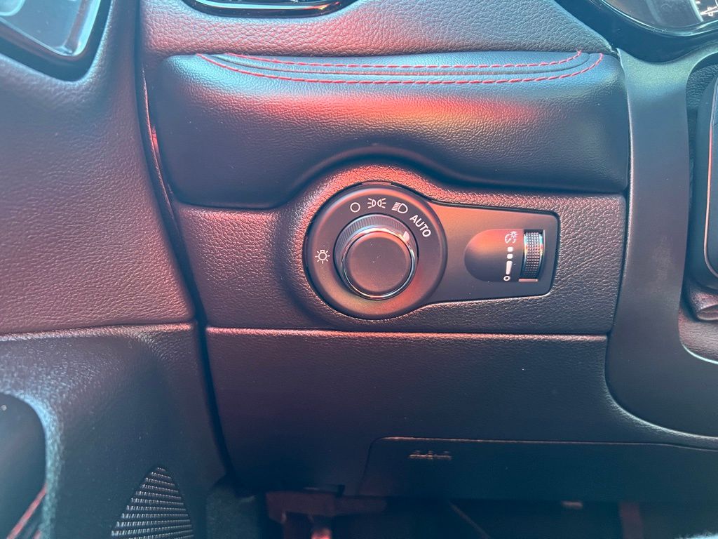 Thumbnail: 2023 Dodge Durango - 17