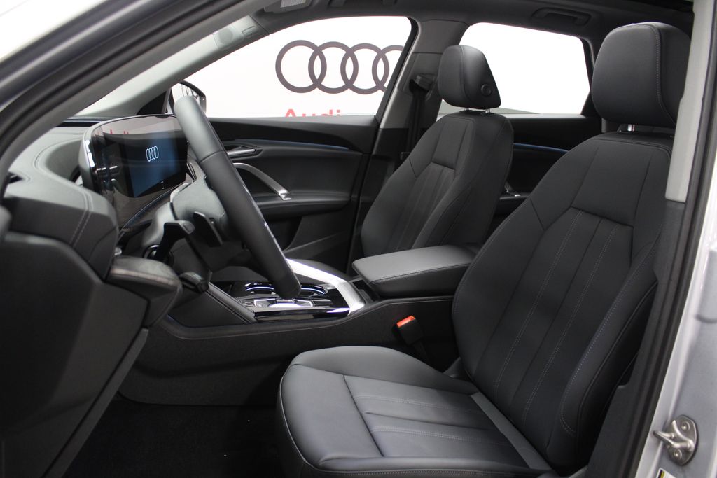 Thumbnail: 2026 Audi Q5 - 12