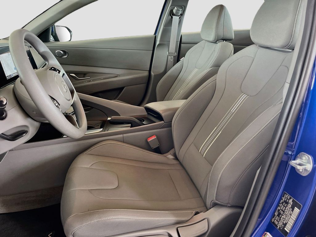 Used 2024 Blue Hyundai SEL image 21