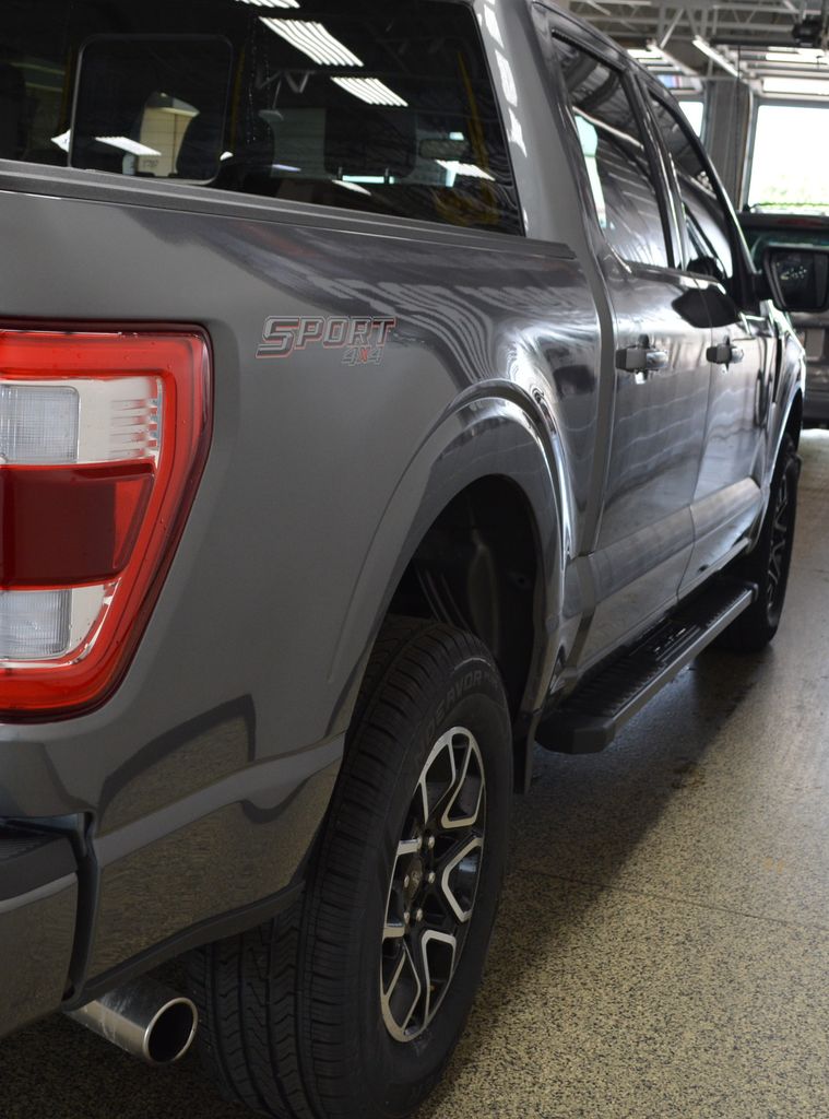 Certified Used 2023 Carbonized Gray Metallic Ford Lariat image 7