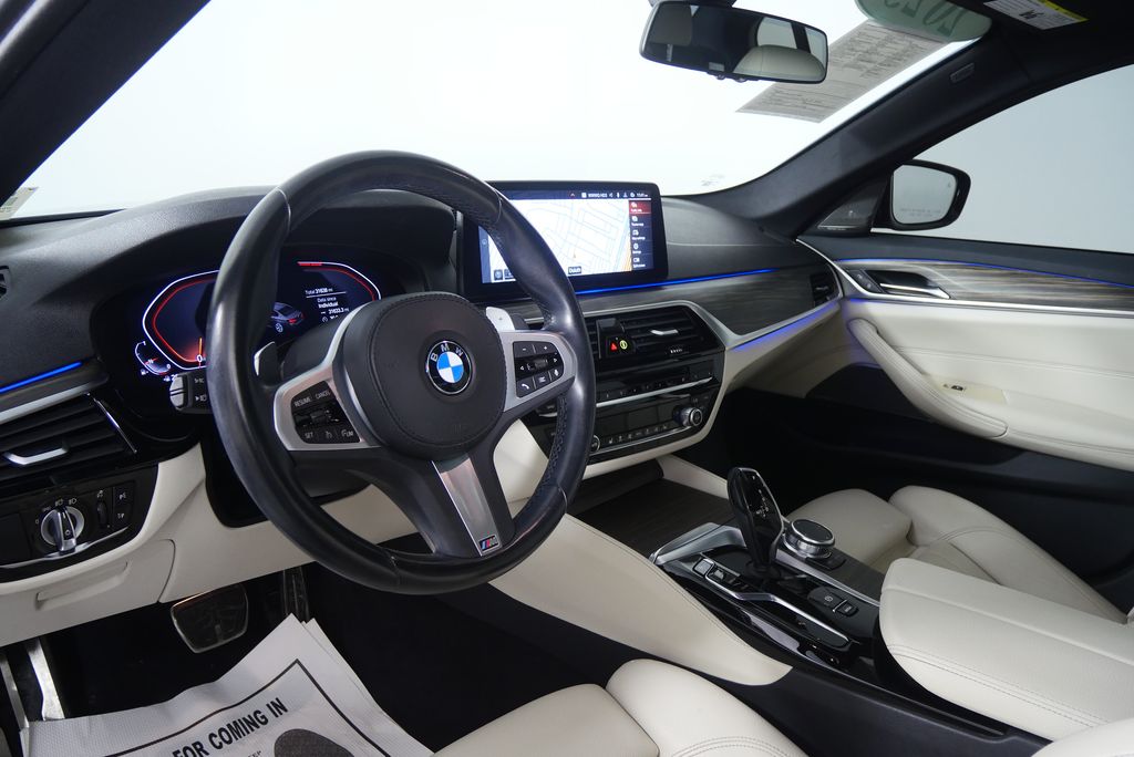 Thumbnail: 2023 BMW 5 Series - 14