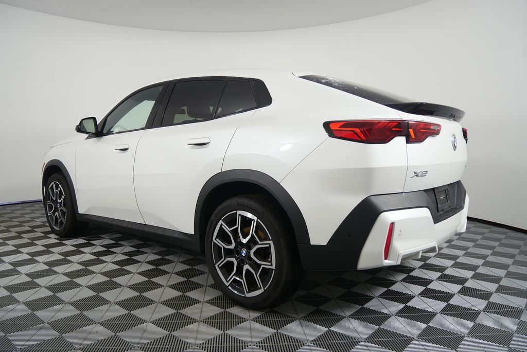 Thumbnail: 2024 BMW X2 - 5