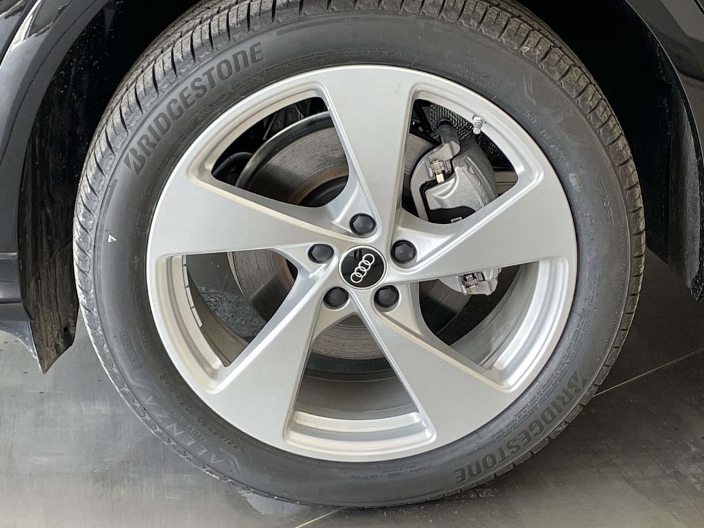 2025 Audi Q5 2.0T Premium Plus - 10