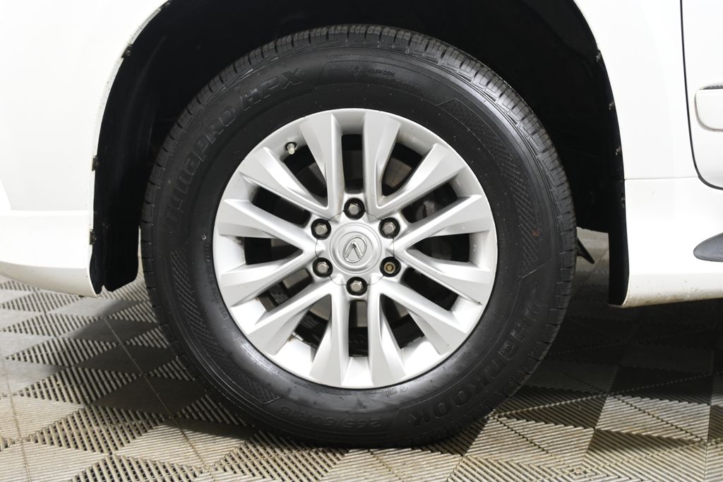 Thumbnail: 2016 Lexus GX - 12