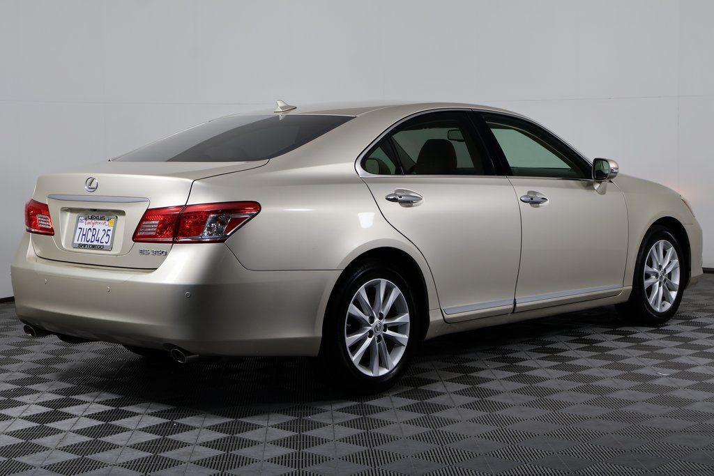 Thumbnail: 2012 Lexus ES - 4