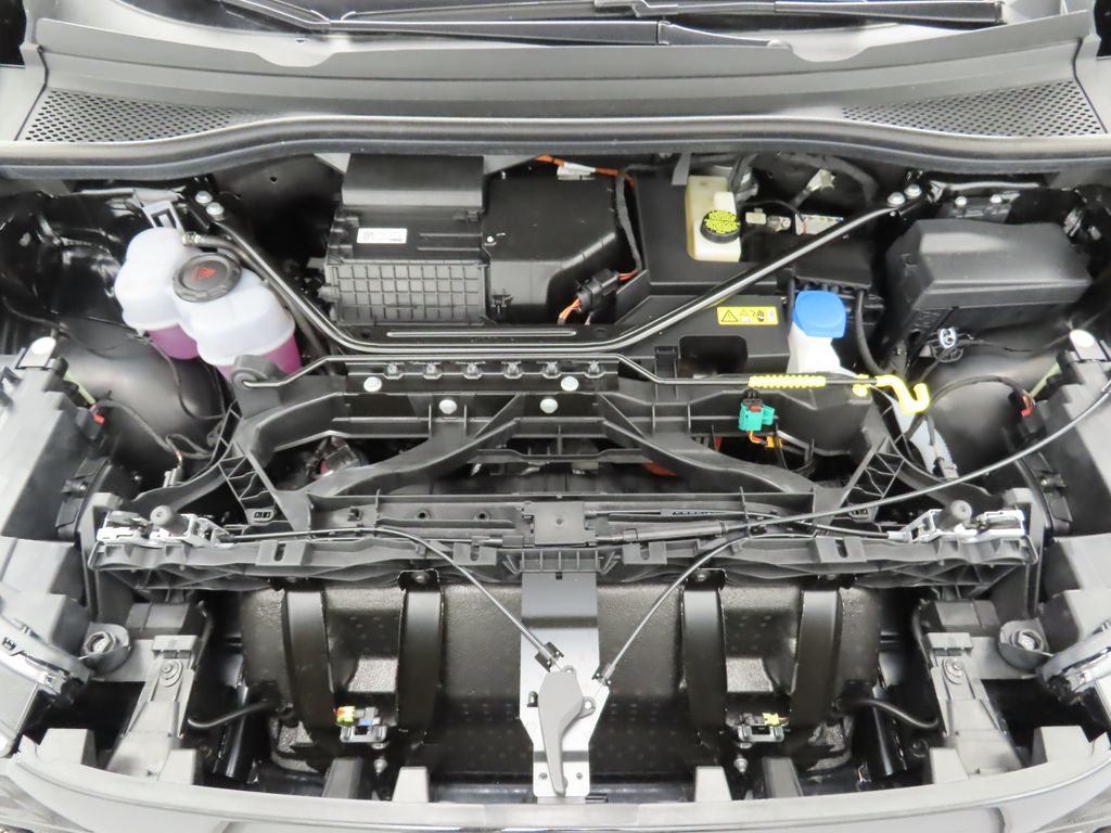 2025 Audi Q4 e-tron  29